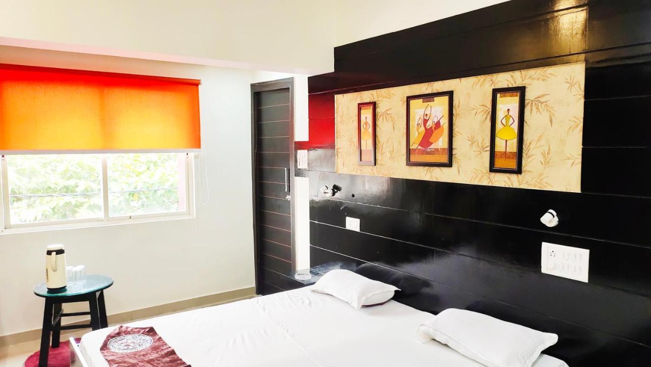 Hotel Shivay Palace Basti Luaran gambar